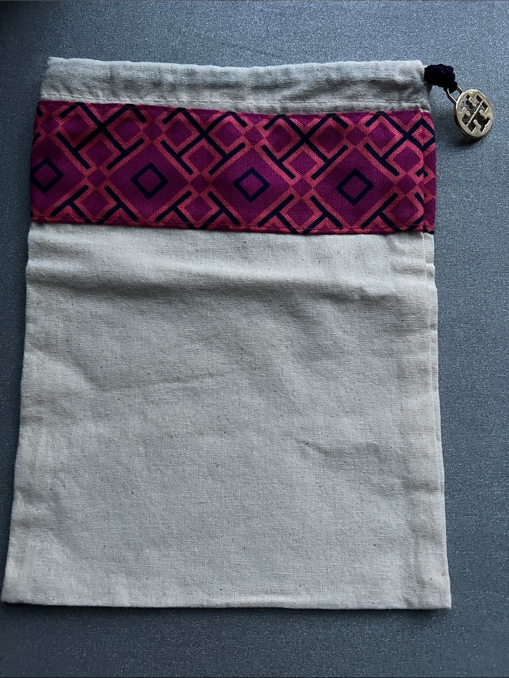 Tory Burch | Natural Canvas Dust Bag Pink & Navy Geometric Trim Size 6.5” x 8.5” - Picture 3 of 10